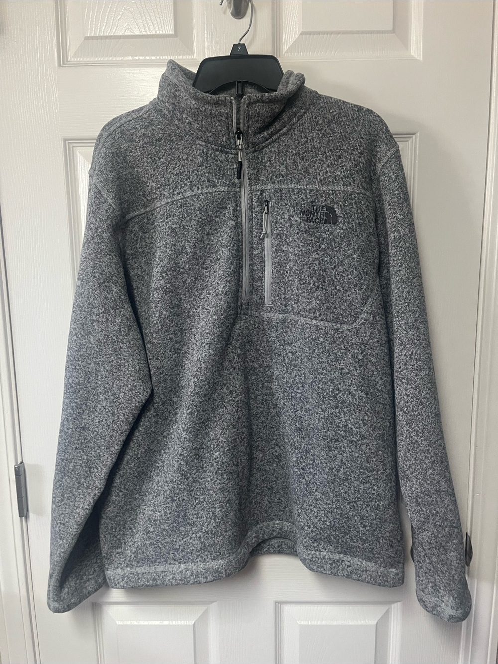 The North Face Men's Gray Half-Zip Fleece Pullover